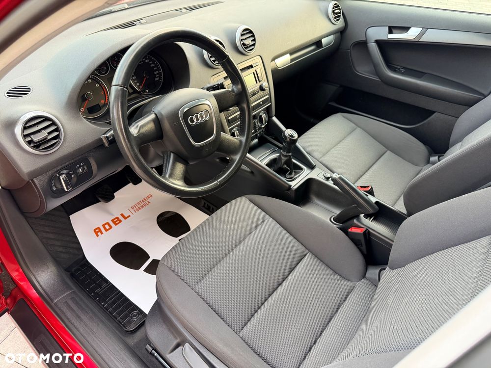 Audi A3 Sportback 1.8 TFSI Attraction - 7