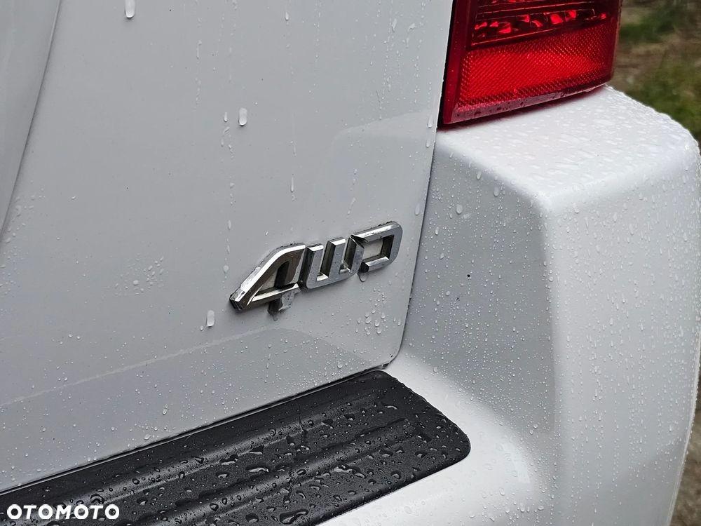 Hyundai Tucson 2.0 4WD GLS - 25