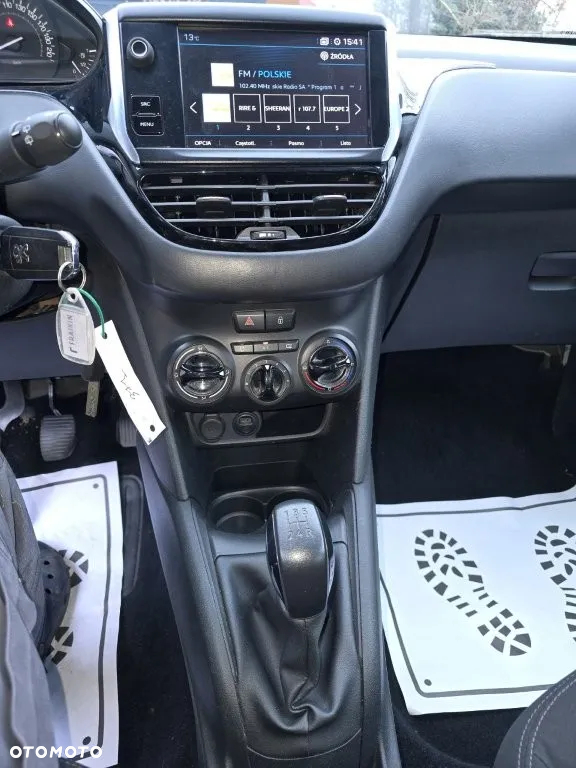 Peugeot 208 BlueHDi 100 Active - 10