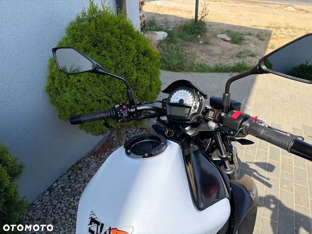 Kawasaki ER - 26