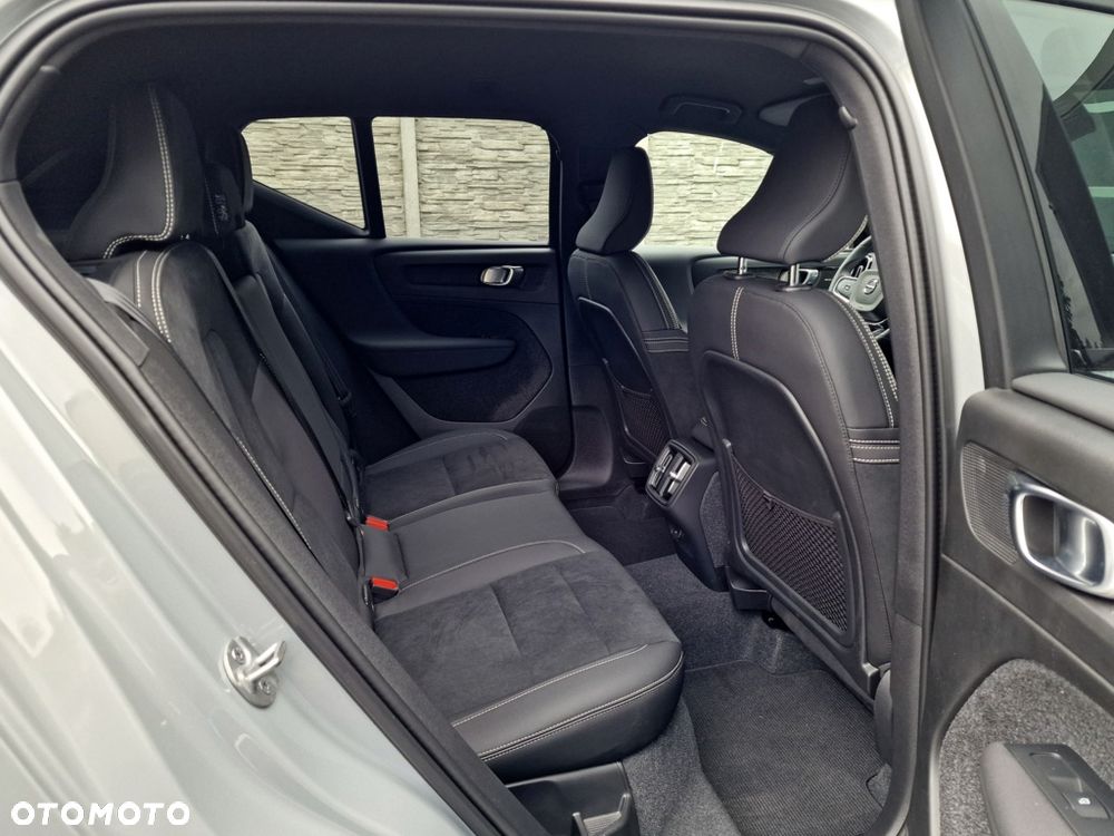 Volvo XC 40 - 28