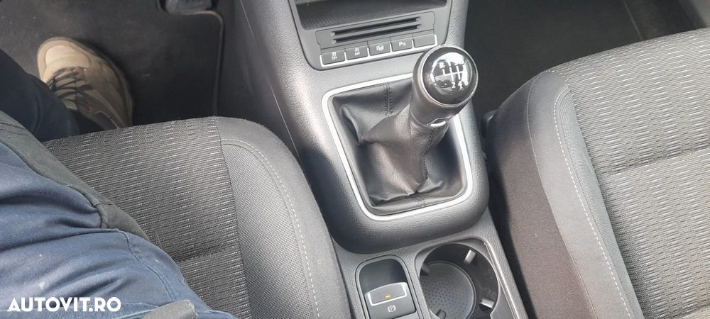 Volkswagen Tiguan - 5