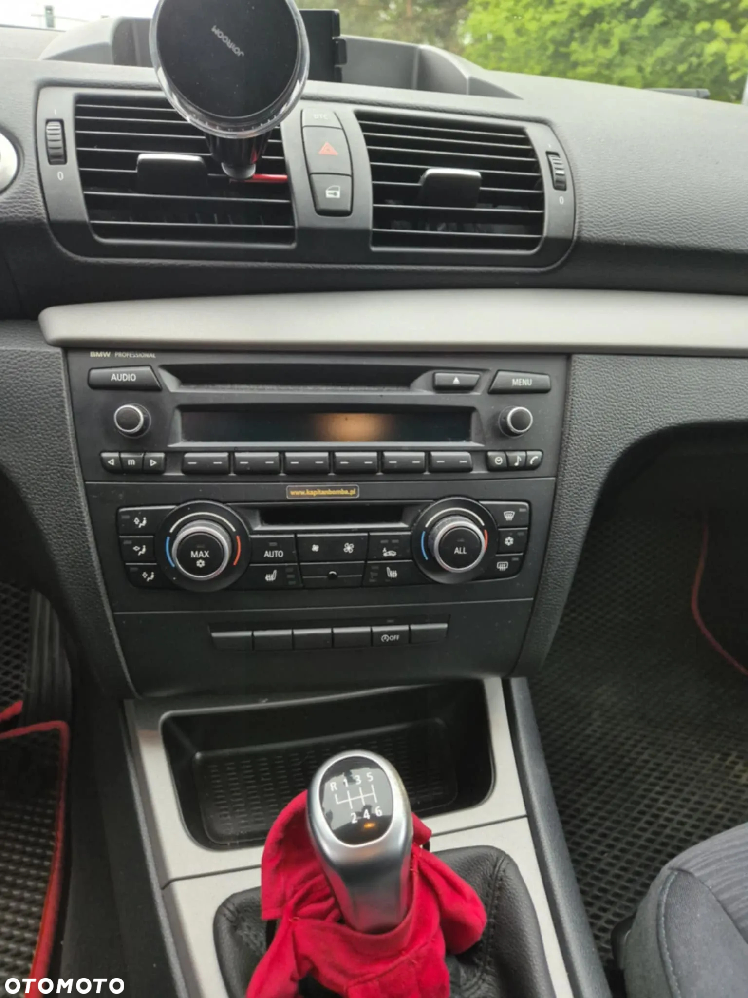 BMW Seria 1 118i - 26
