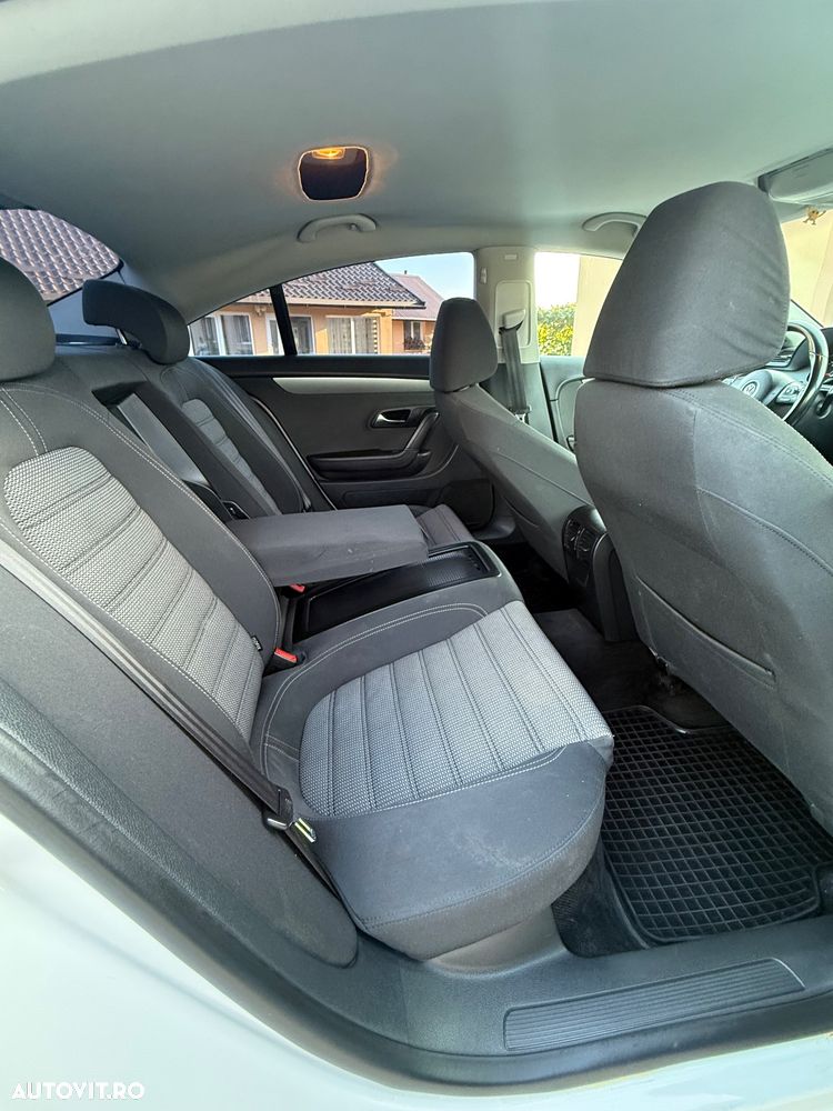 Volkswagen Passat 2.0TDI Sportline DPF - 16