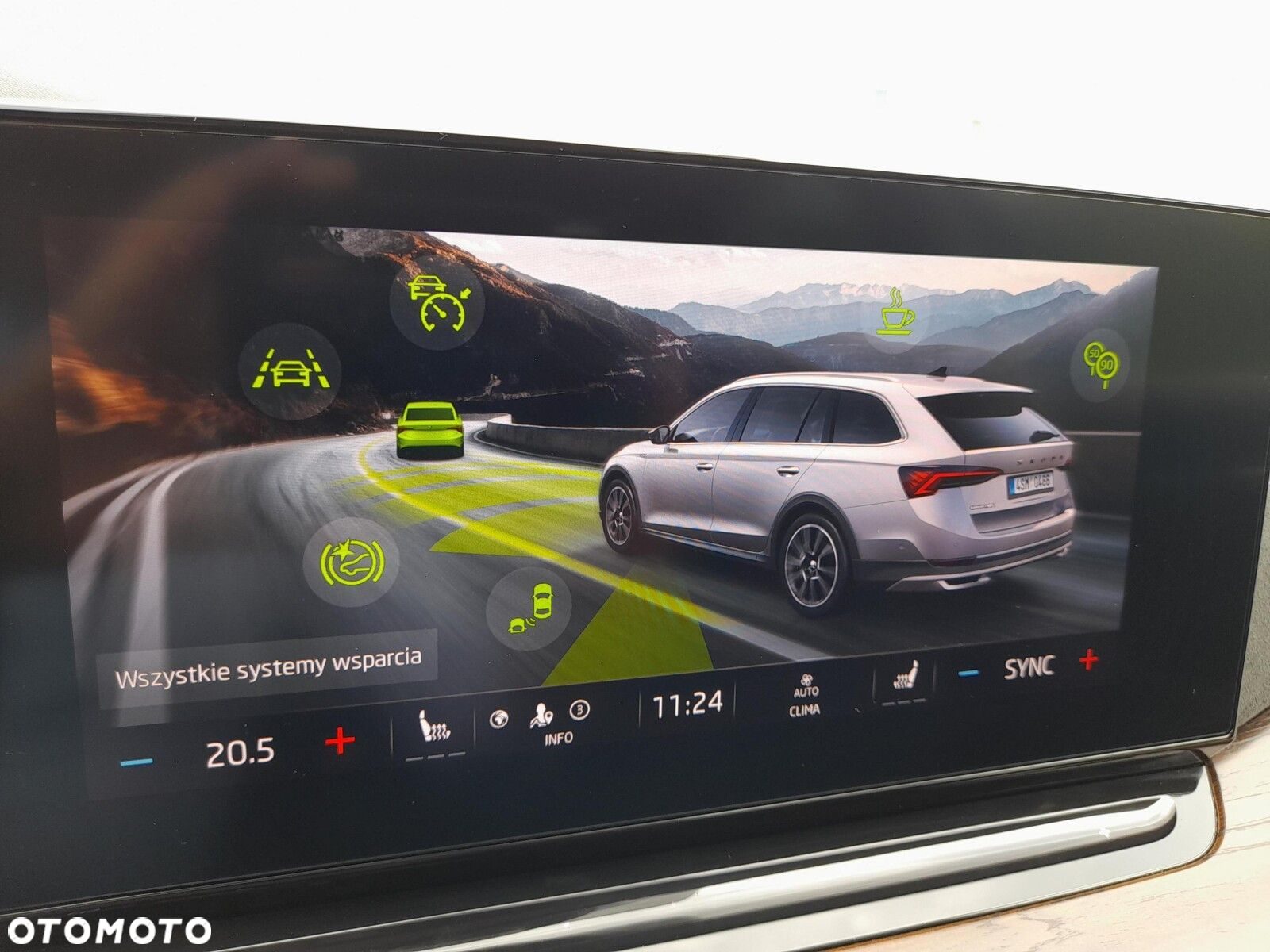 Skoda Octavia 2.0 TDI 4x4 Scout DSG - 27