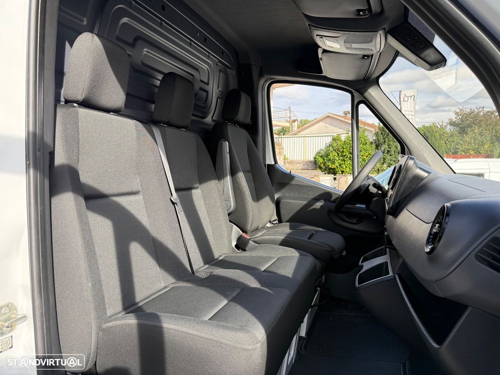 Mercedes-Benz Sprinter 317 - 13