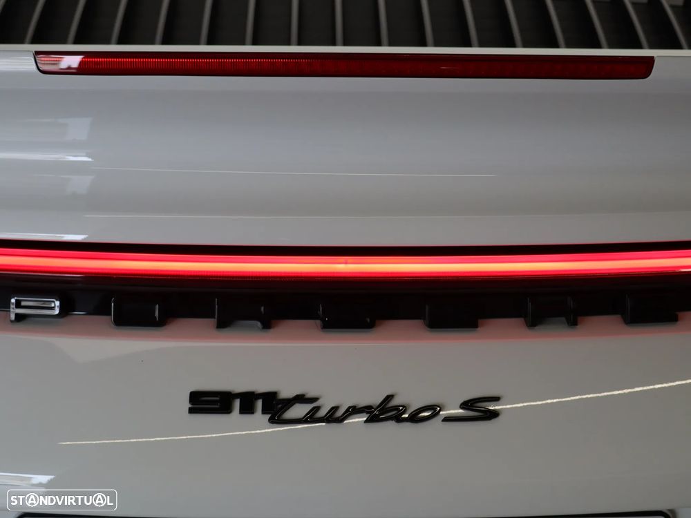 Porsche 911 (992) Turbo S PDK - 13