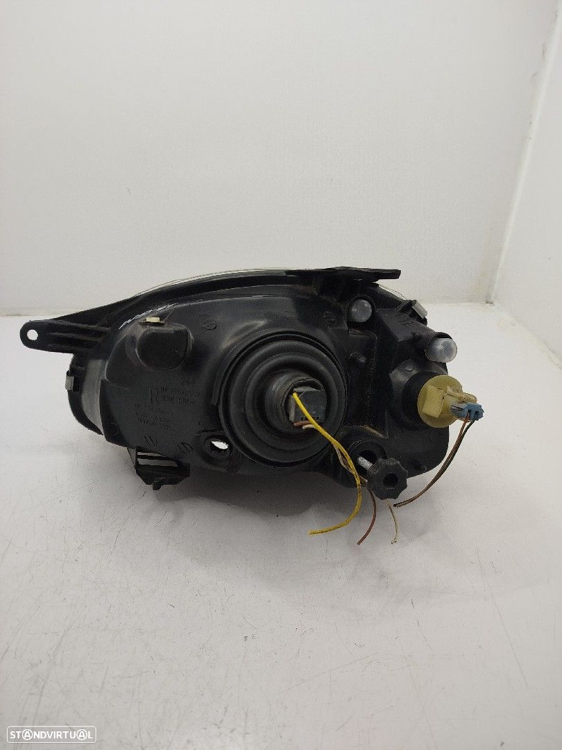 Farol/ Otica Dianteiro Dto Opel Corsa B (S93) - 6