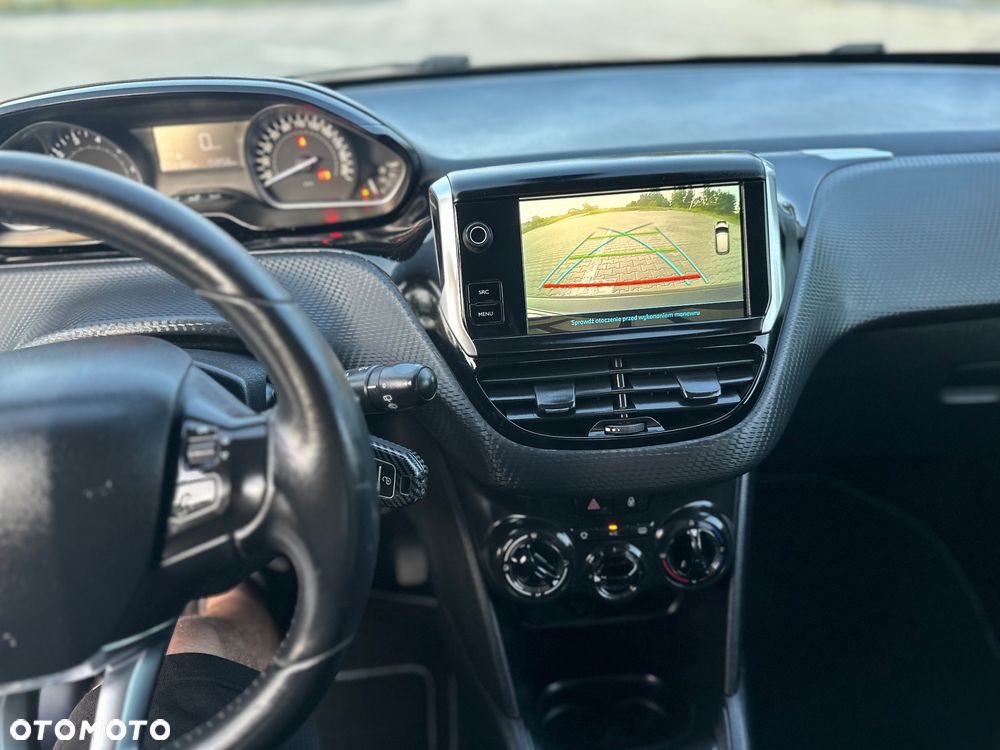 Peugeot 208 1.2 VTi Style - 9