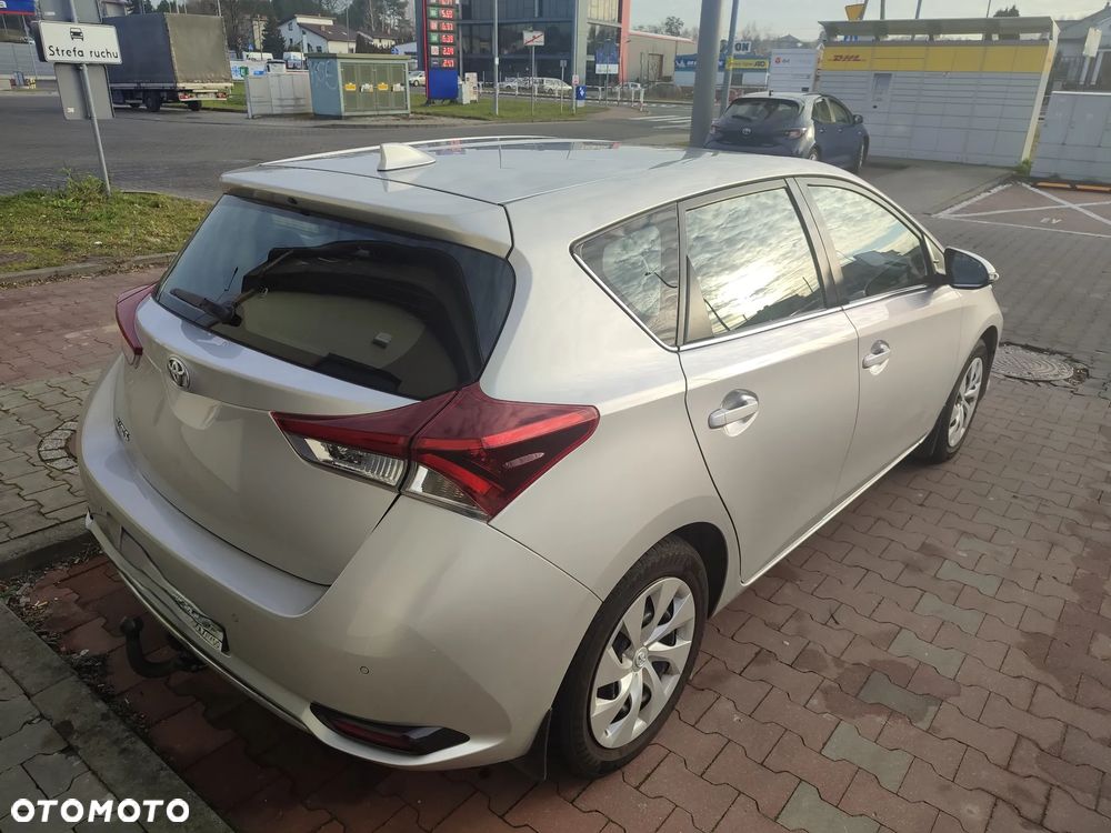 Toyota Auris 1.6 Comfort - 3