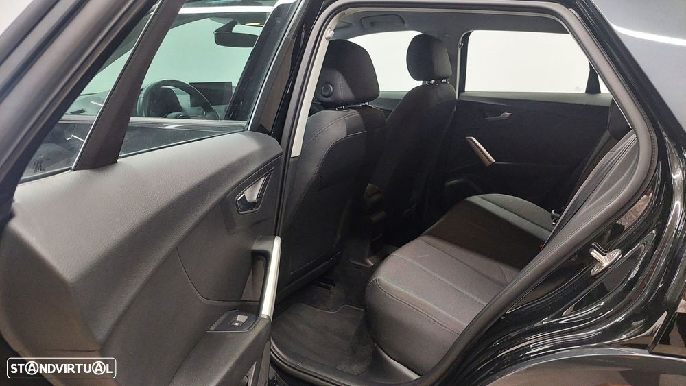 Audi Q2 30 TDI Advanced - 10