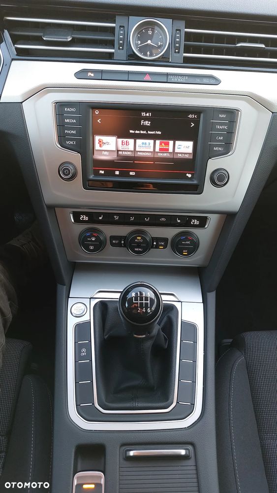Volkswagen Passat - 7
