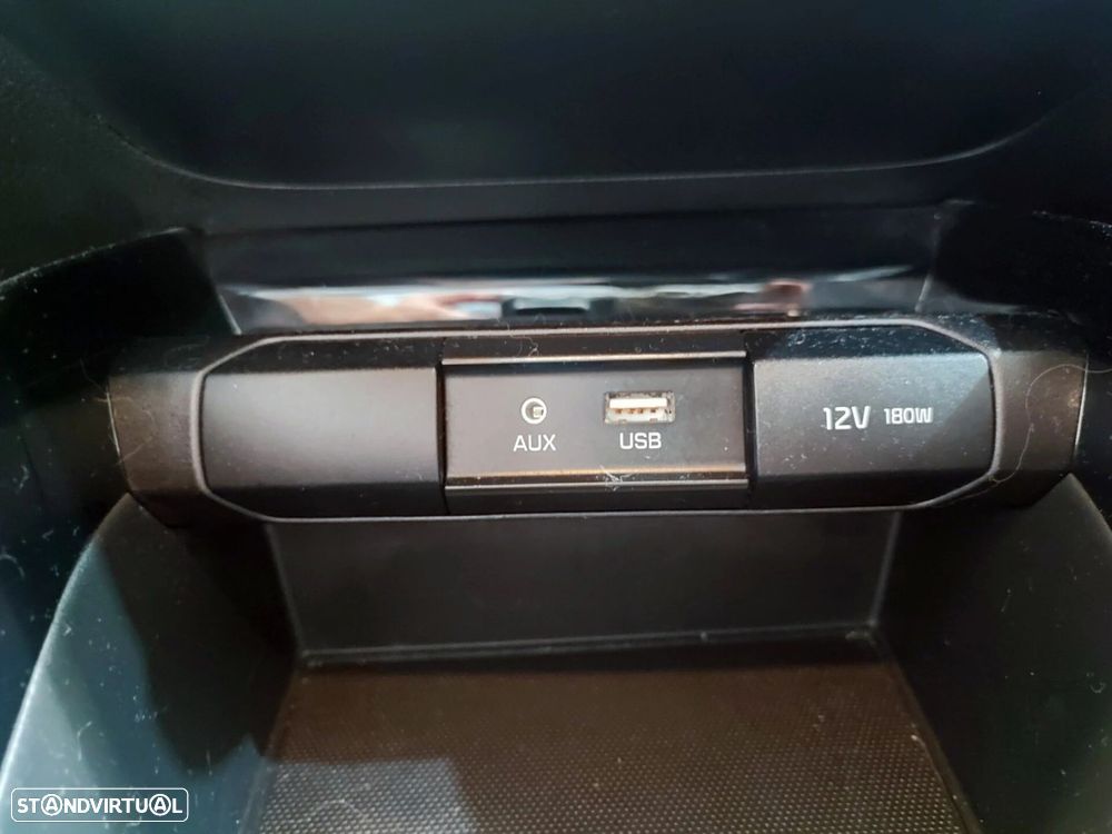 Kia Rio - 38
