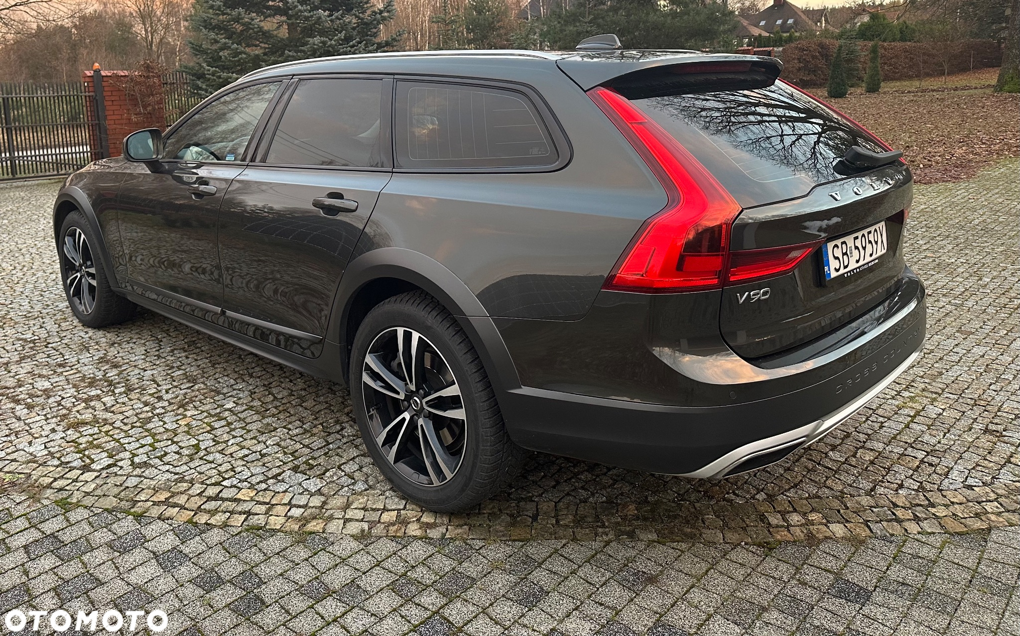 Volvo V90 D5 SCR AWD Momentum Pro - 8