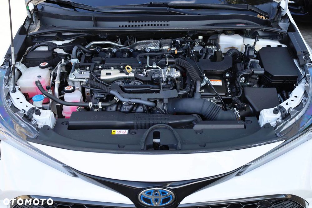 Toyota Corolla 2.0 Hybrid Executive - 12