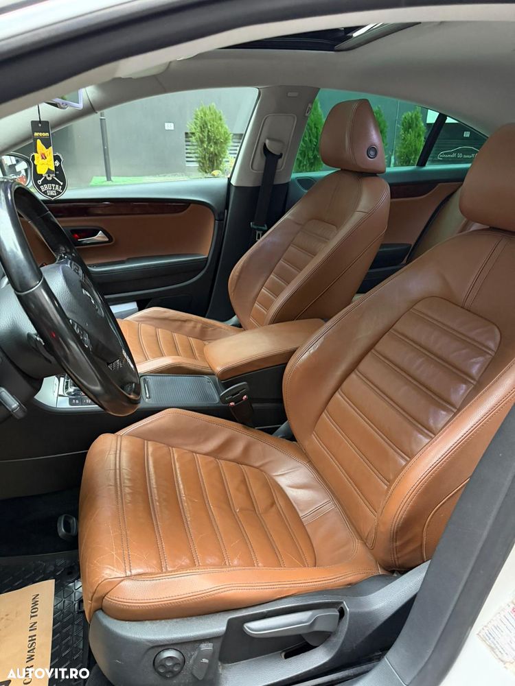 Volkswagen Passat - 8