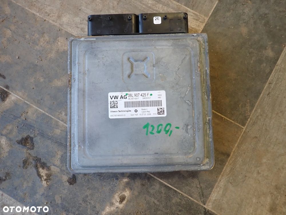AUDI Q5 KOMPUTER SILNIKA 06L907425F - 1