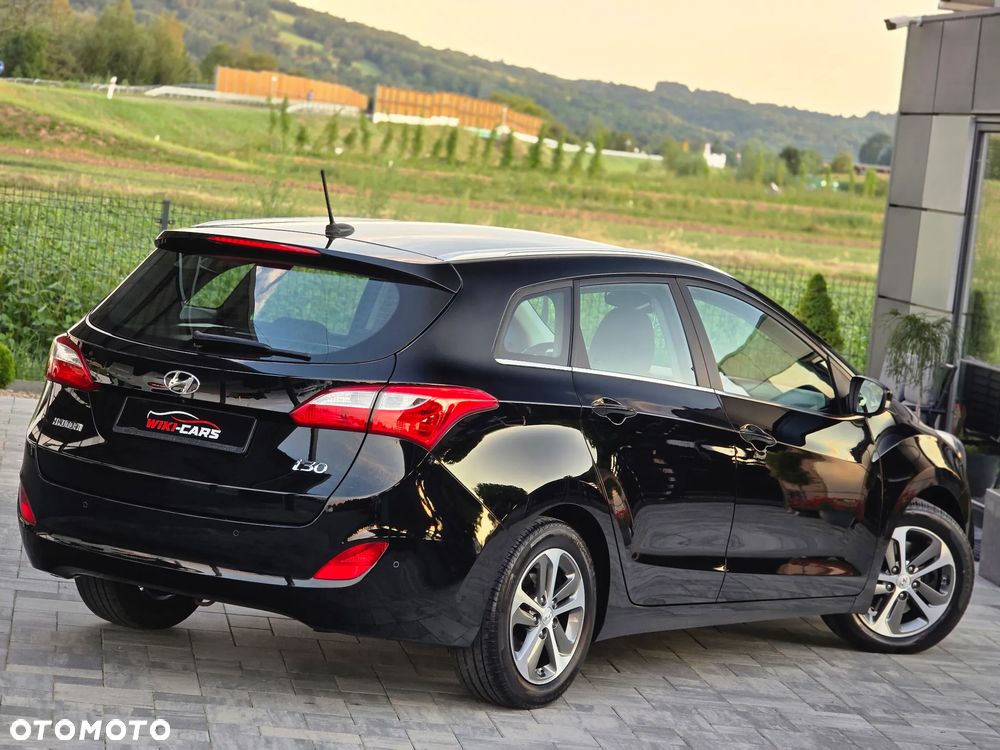 Hyundai i30 Kombi 1.6 GDi DCT Premium - 22