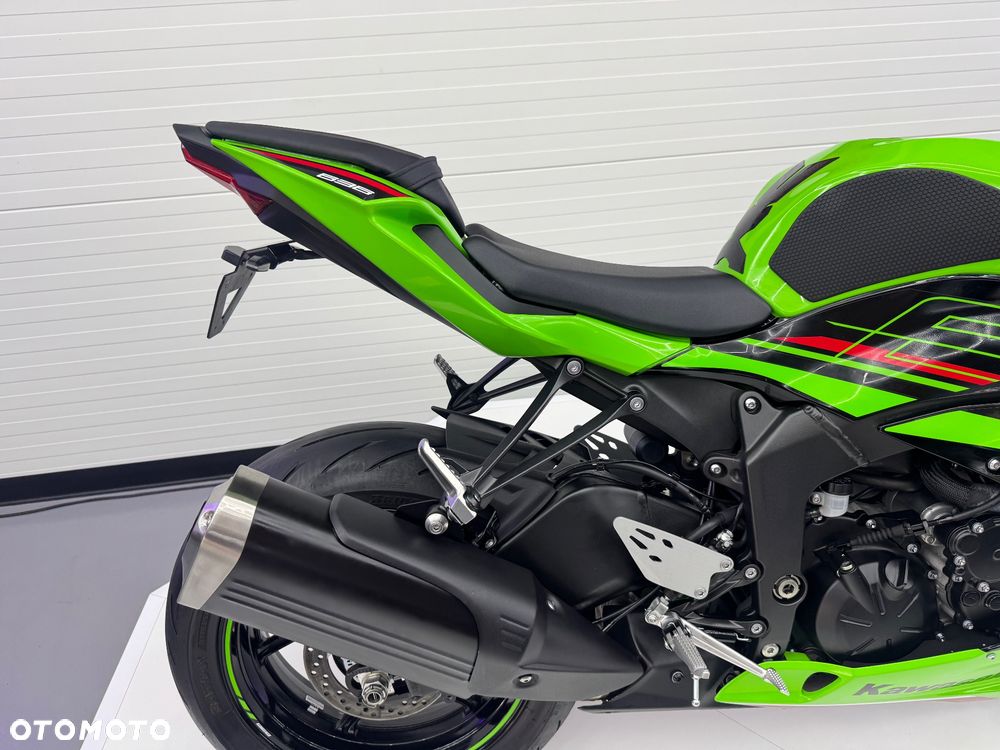 Kawasaki ZX - 17