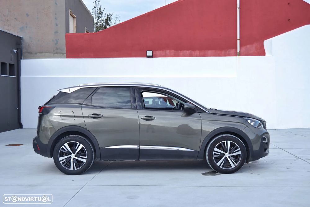 Peugeot 3008 1.5 BlueHDi Allure EAT8 - 6