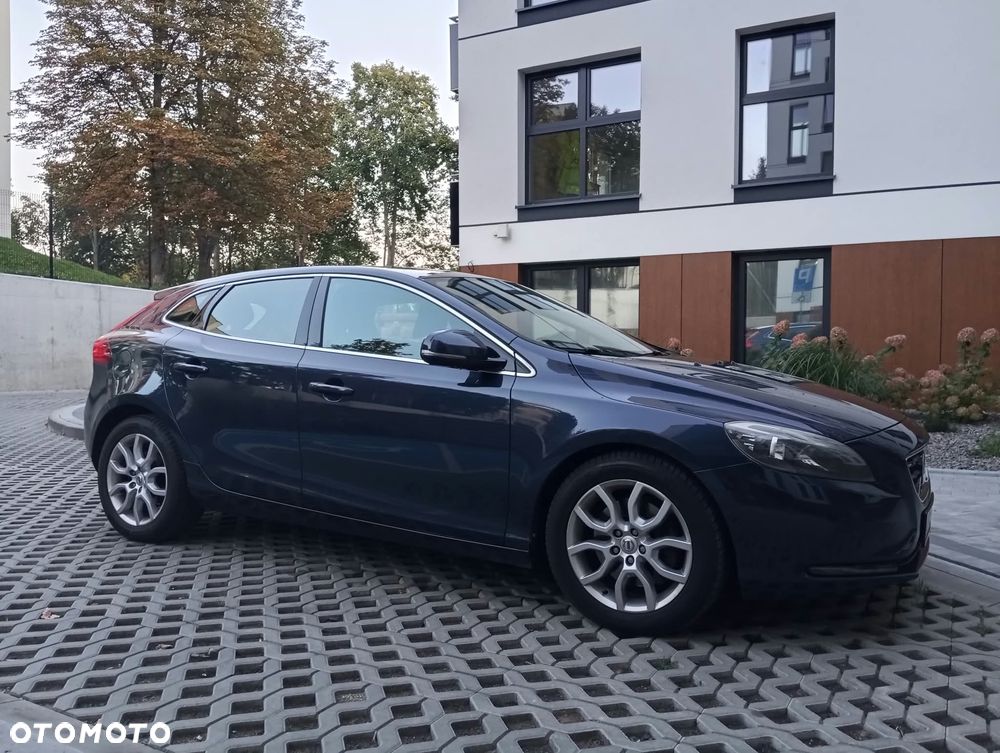 Volvo V40 - 11