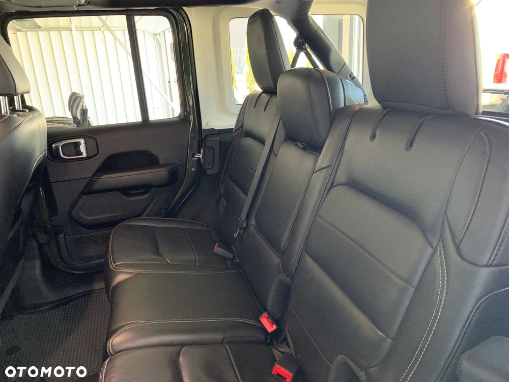 Jeep Wrangler Unlimited 3.6 Automatik Sahara - 21