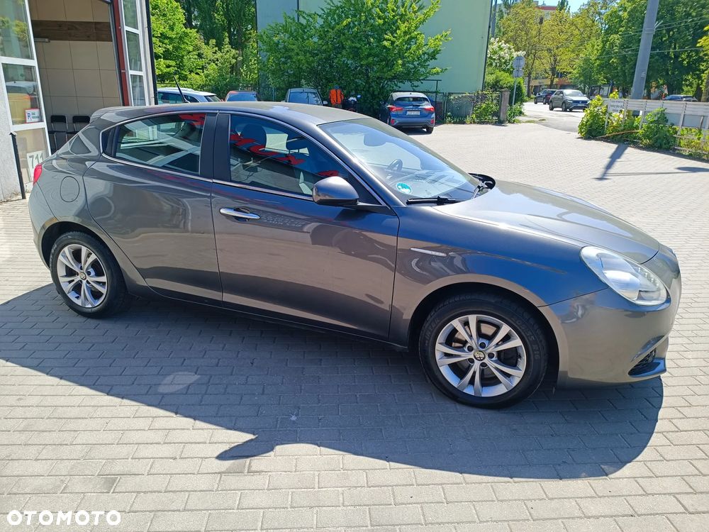 Alfa Romeo Giulietta 2.0 JTDM 16V TCT Turismo - 9