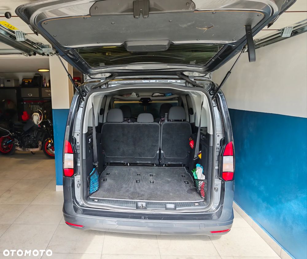 Ford Tourneo Connect Grand 2.0 EcoBlue Titanium - 29