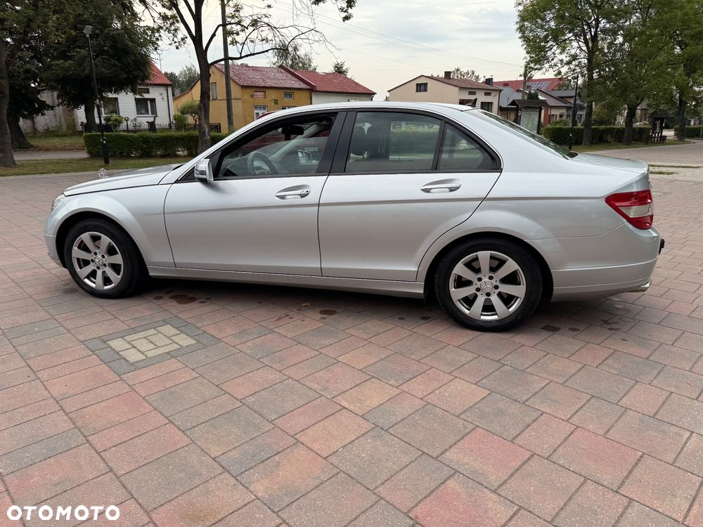 Mercedes-Benz Klasa C 220 CDI Elegance - 28