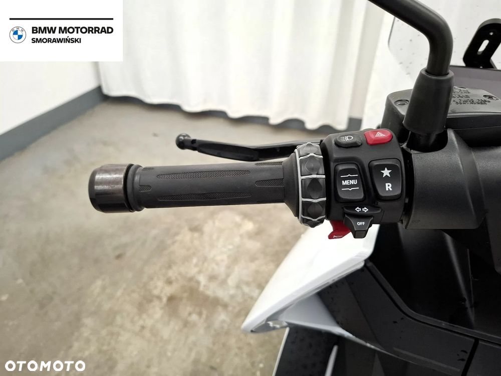 BMW CE 04 - 10