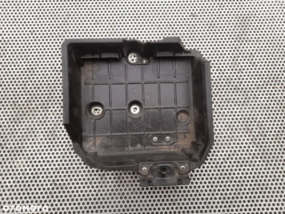 Toyota CHR Prius IV 4 XW50 Podstawa akumulatora - 1