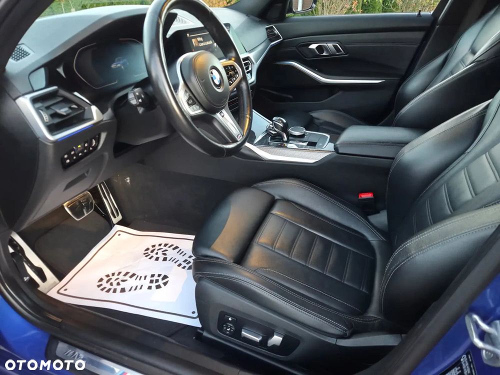 BMW Seria 3 320d M Sport Sport - 13