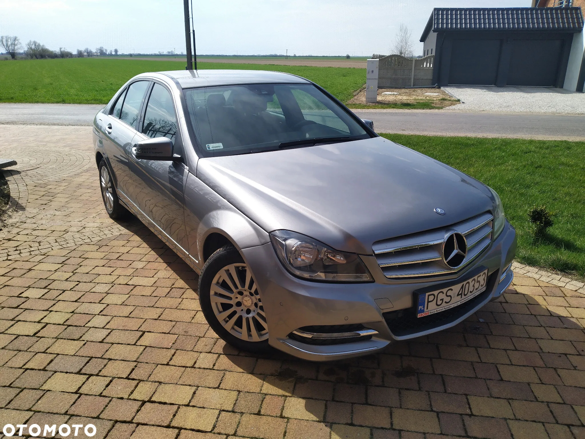 Mercedes-Benz Klasa C 180 CGI BlueEff Avantgarde - 7