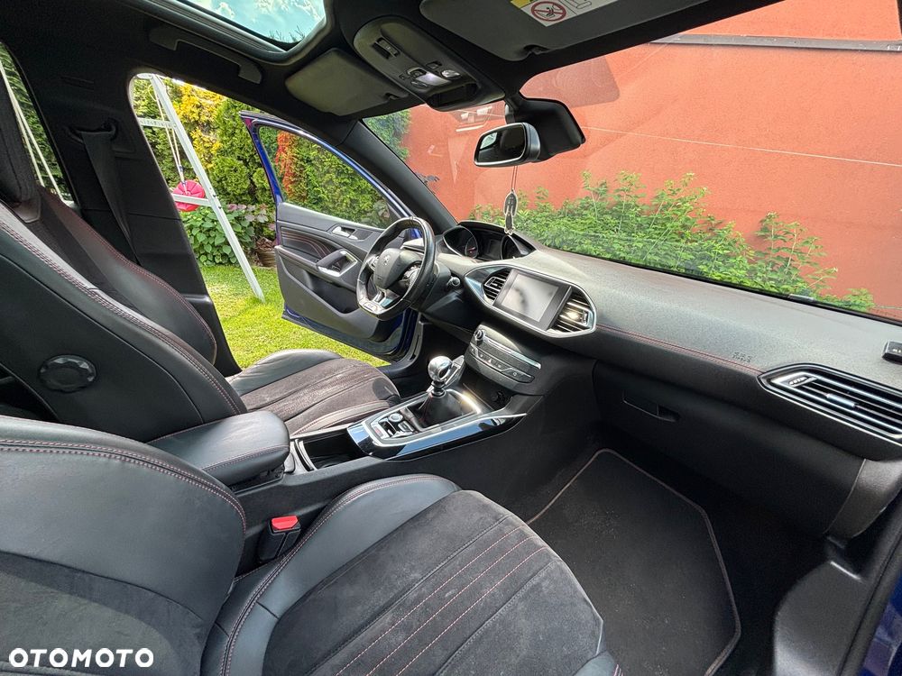Peugeot 308 1.6 e-THP GT S&S - 20