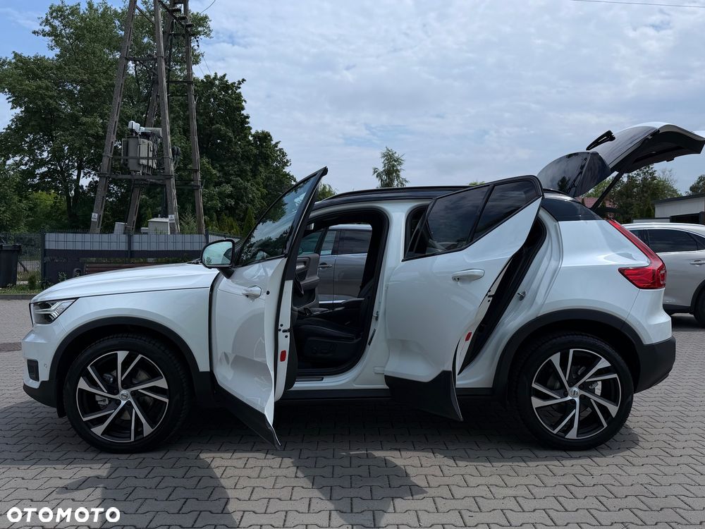 Volvo XC 40 B4 B AWD DKG RDesign - 16