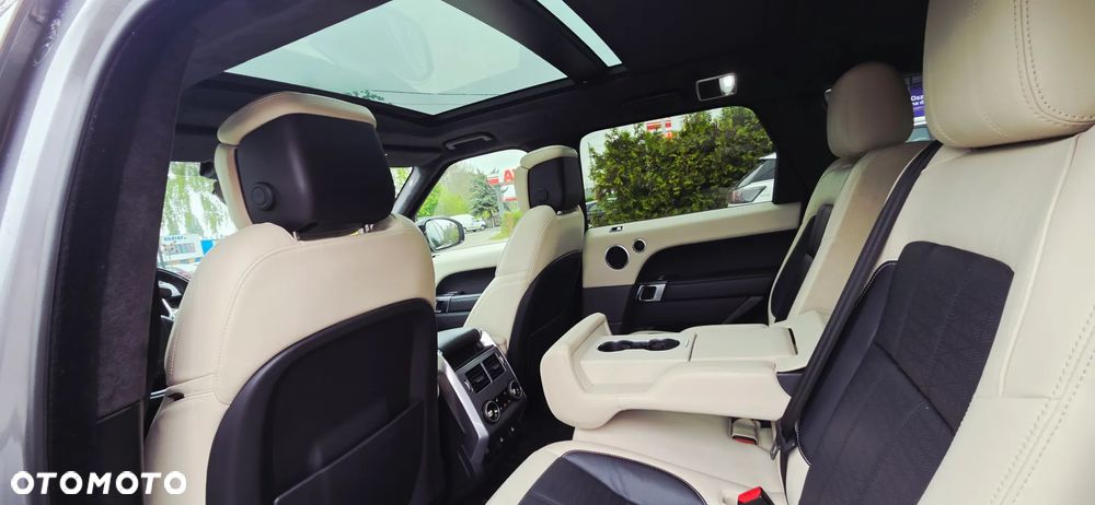 Land Rover Range Rover Sport P525 5.0 V8 HSE Dynamic Stealth - 33