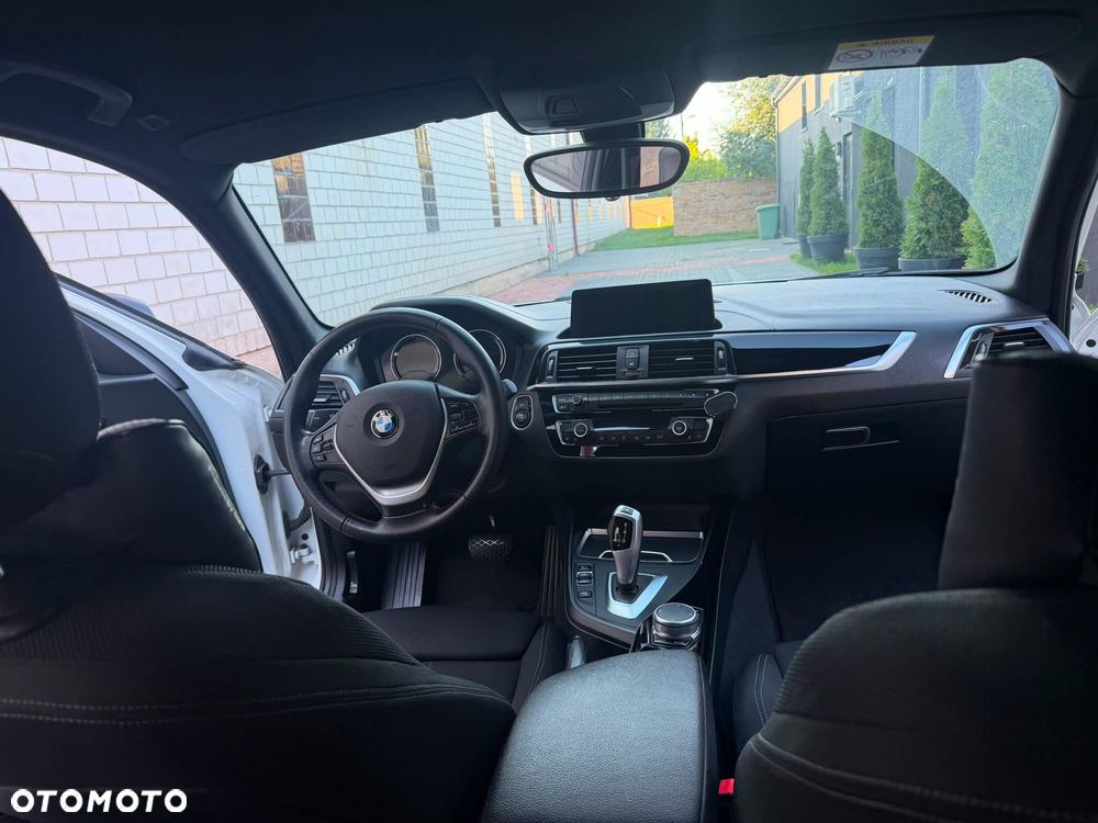 BMW Seria 1 118i - 11
