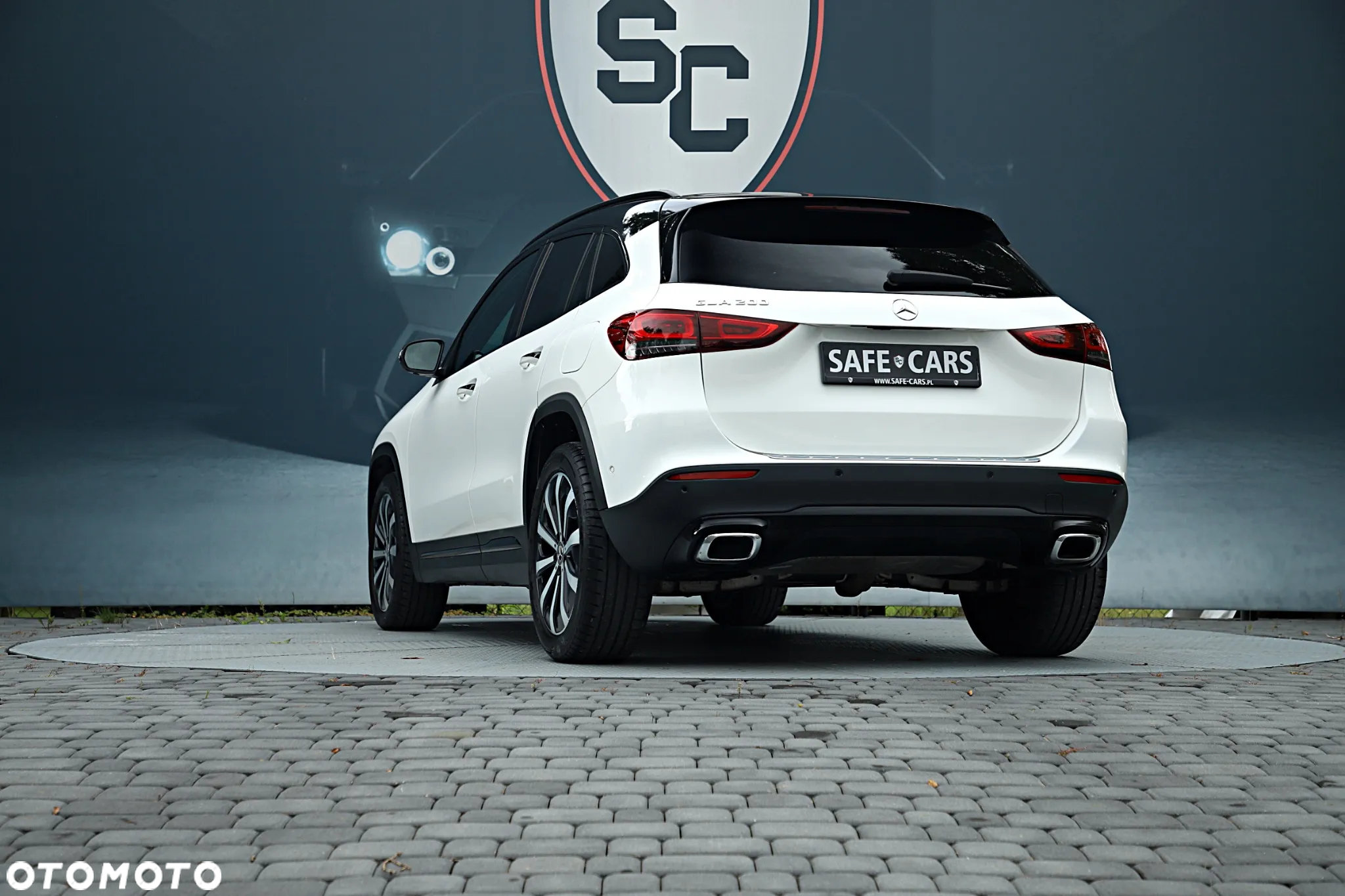 Mercedes-Benz GLA 200 Style - 9
