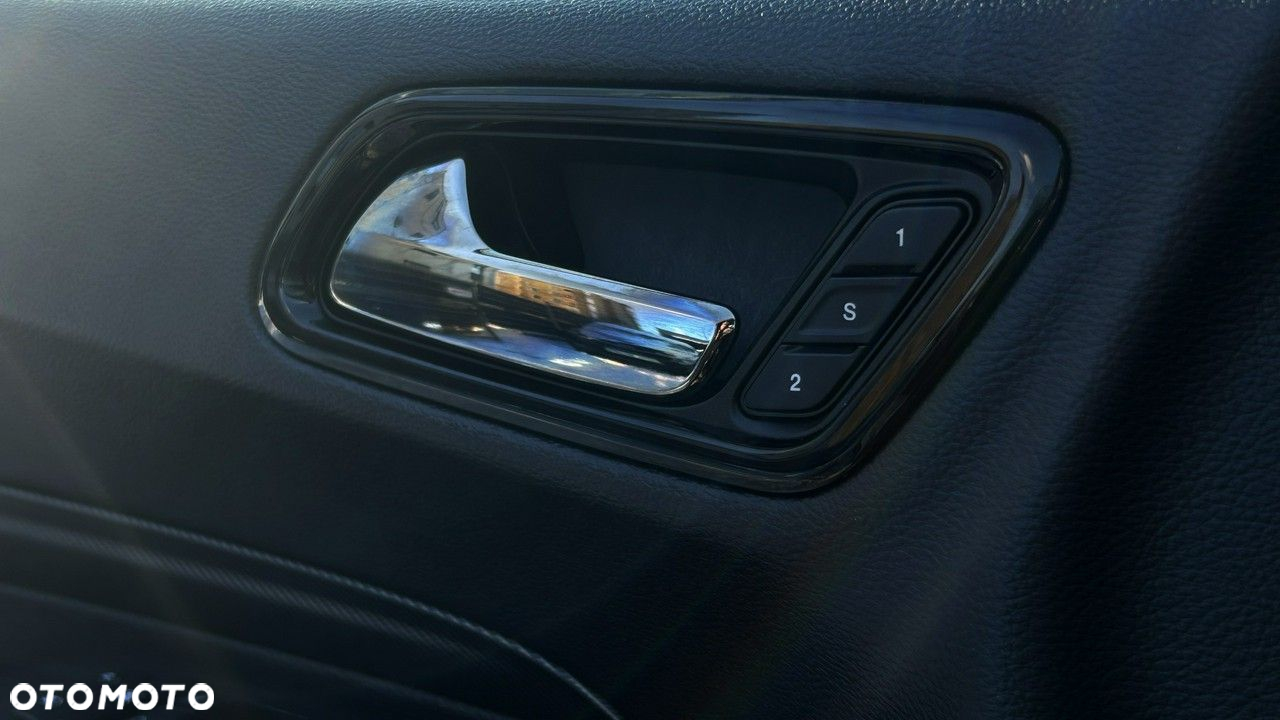 Dodge Durango - 13