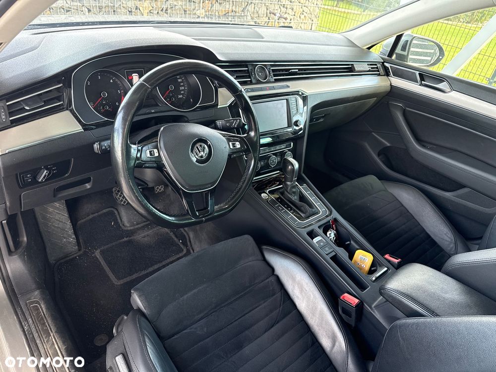 Volkswagen Passat - 7