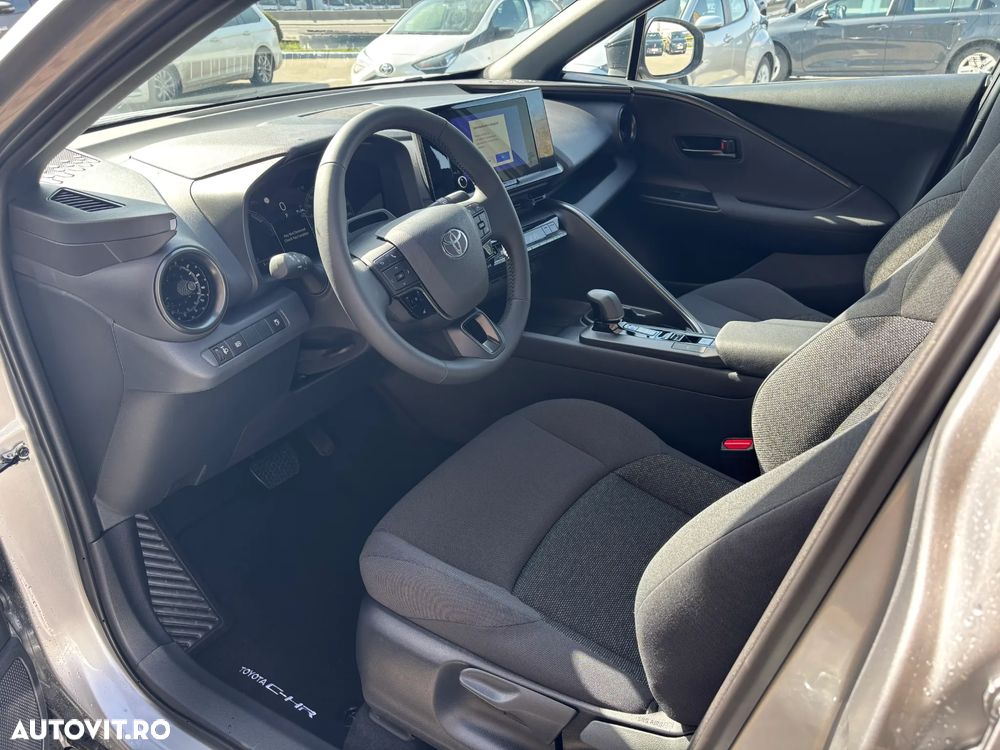 Toyota C-HR - 23