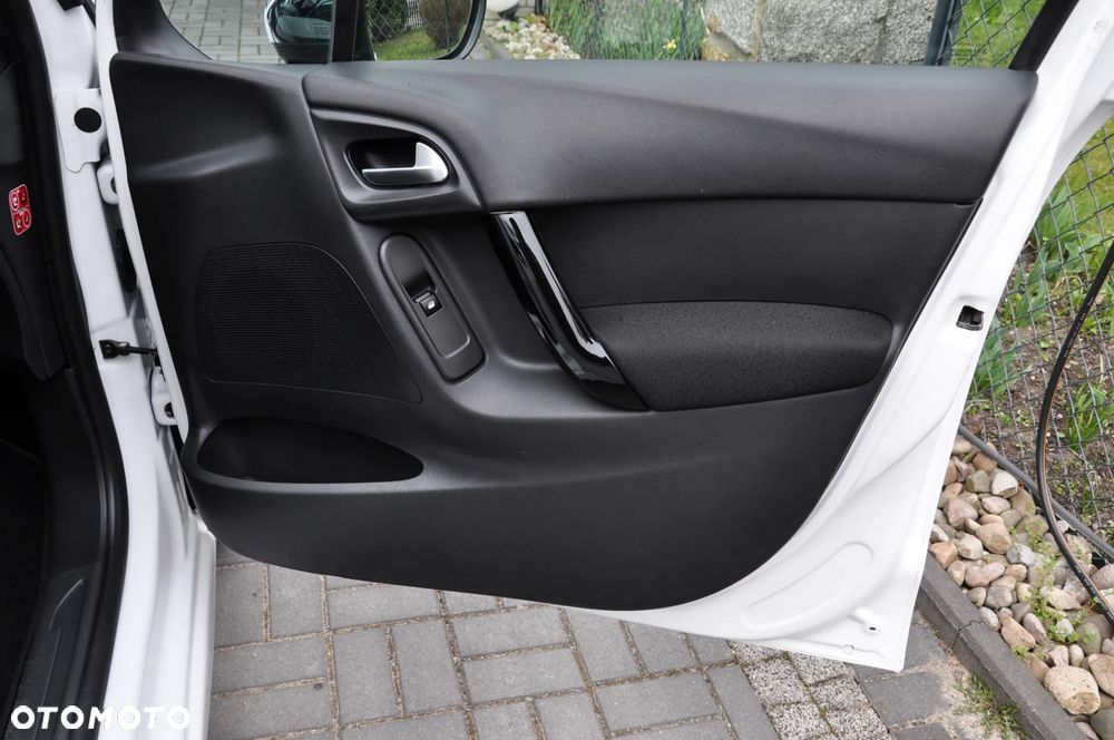 Citroën C3 e-HDi 70 EGS Selection - 30