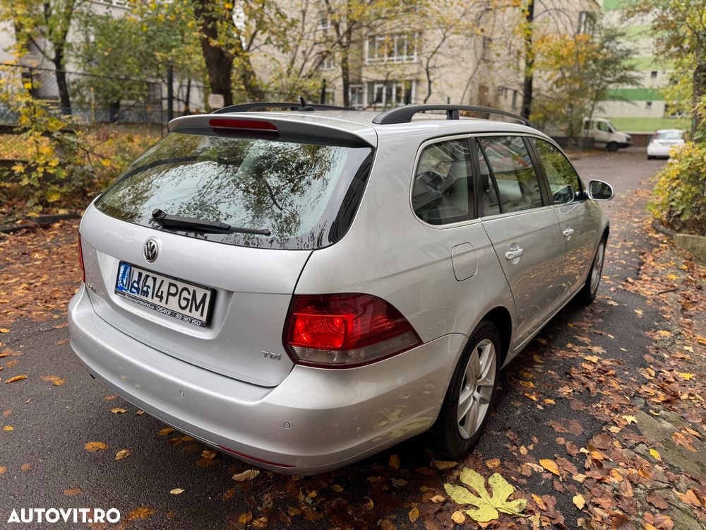 Volkswagen Golf ver-1-6-bluetdi-comfortline - 4