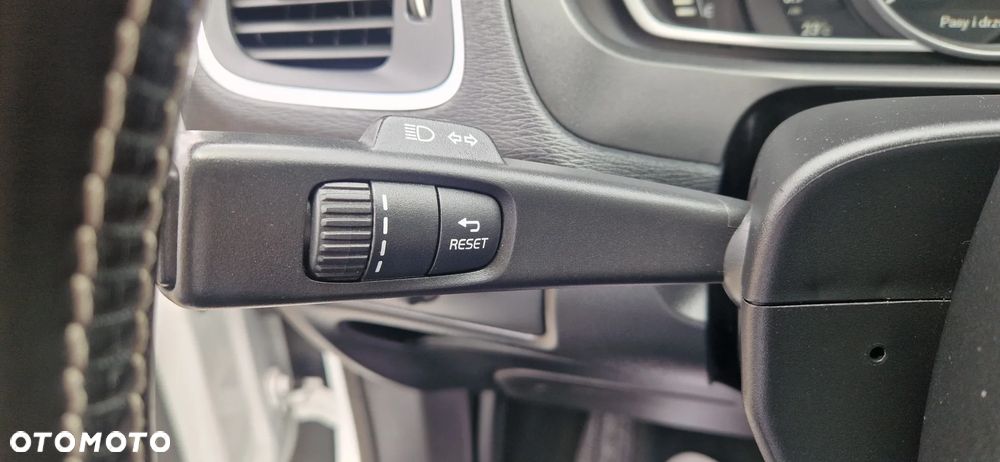 Volvo V40 - 30