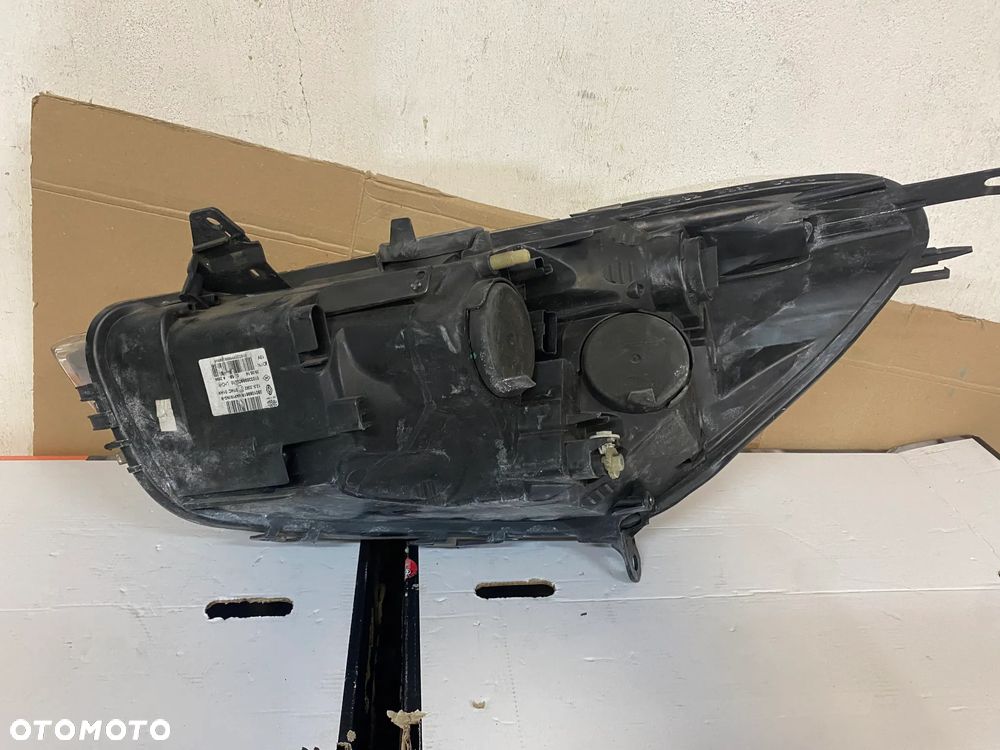 lampa clio 4 przed liftem prawa eu cała - 3