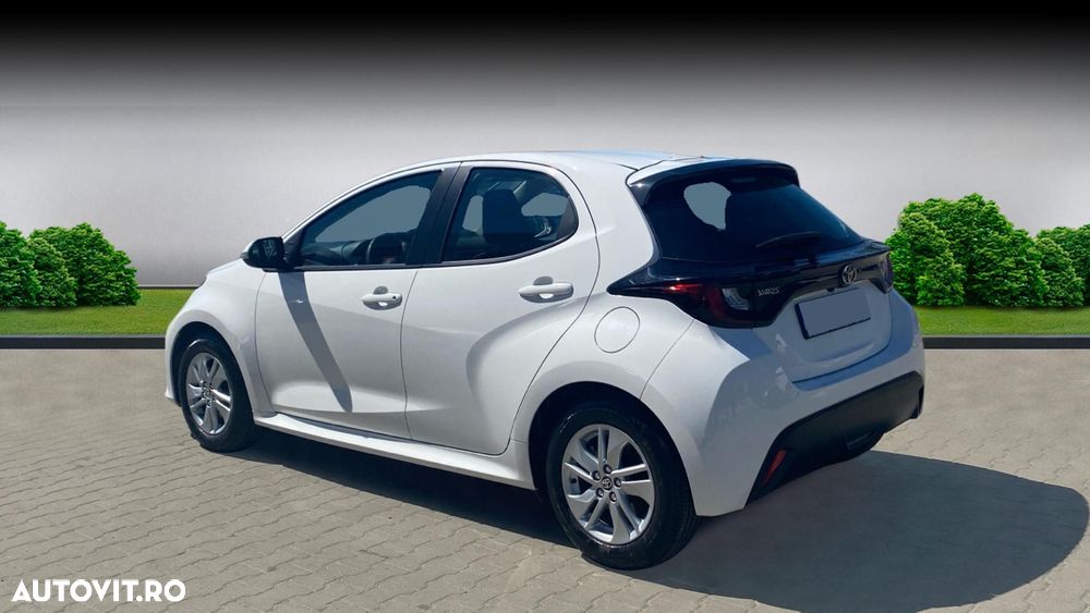 Toyota Yaris 1.5 VVT-i HSD Eco - 3