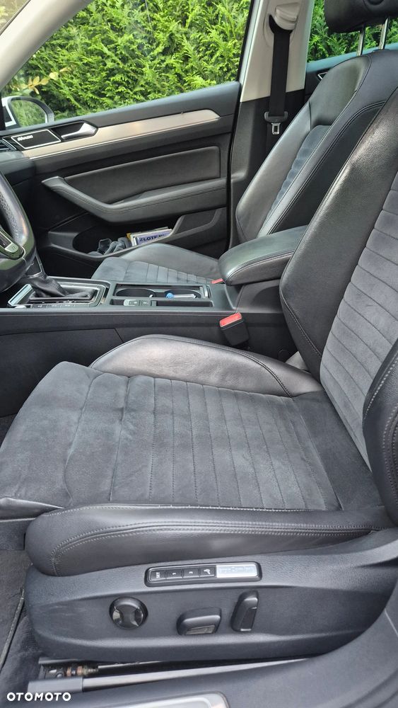 Volkswagen Passat 2.0 TDI SCR (BlueMotion Technology) DSG Highline - 16