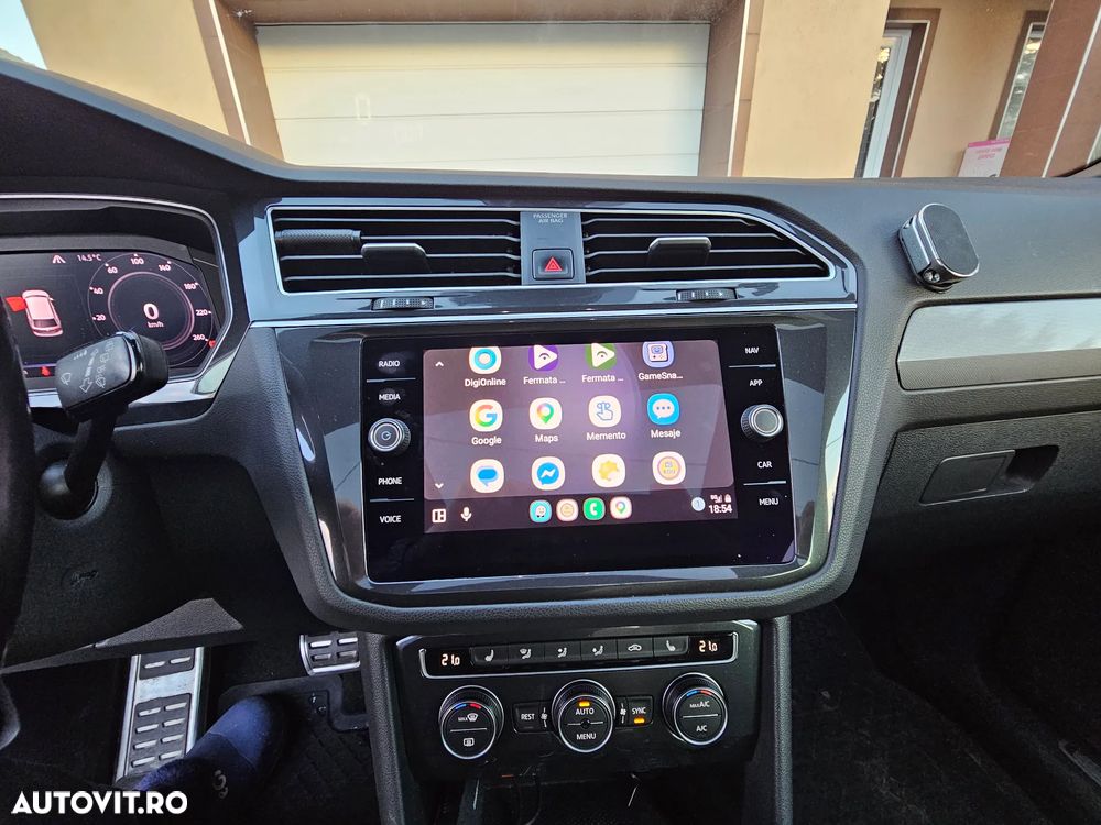 Volkswagen Tiguan - 30