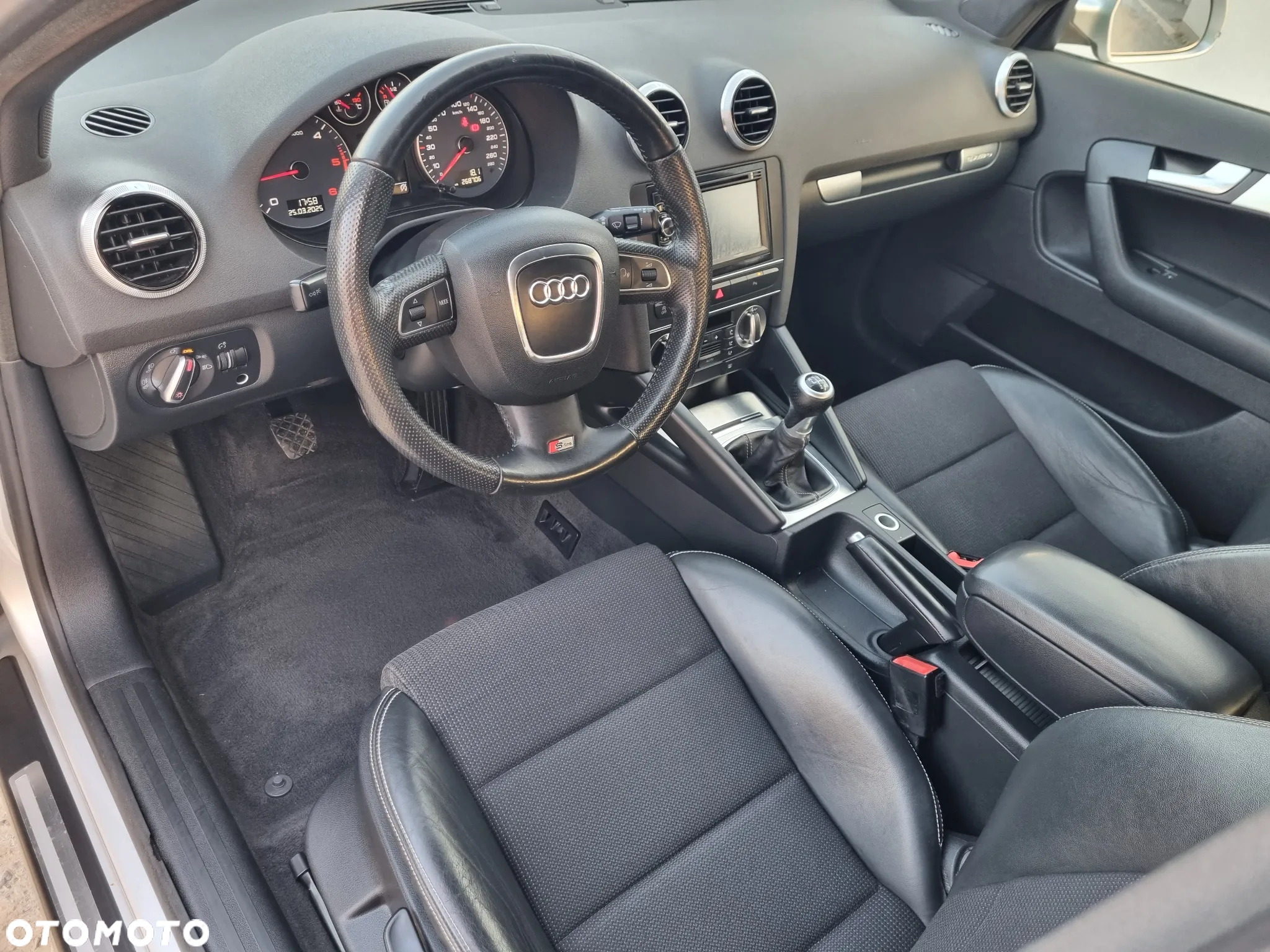 Audi A3 2.0 TDI Sportback DPF quattro S line Sportpaket plus - 5