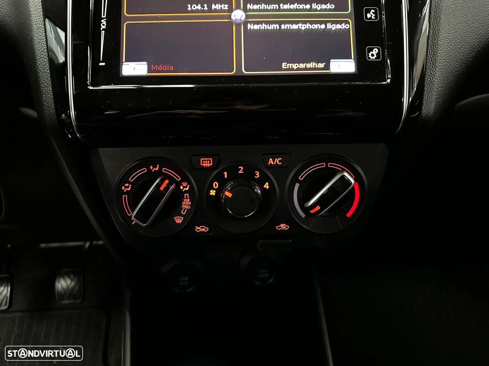 Suzuki Swift 1.2 Mild Hybrid GLX - 28